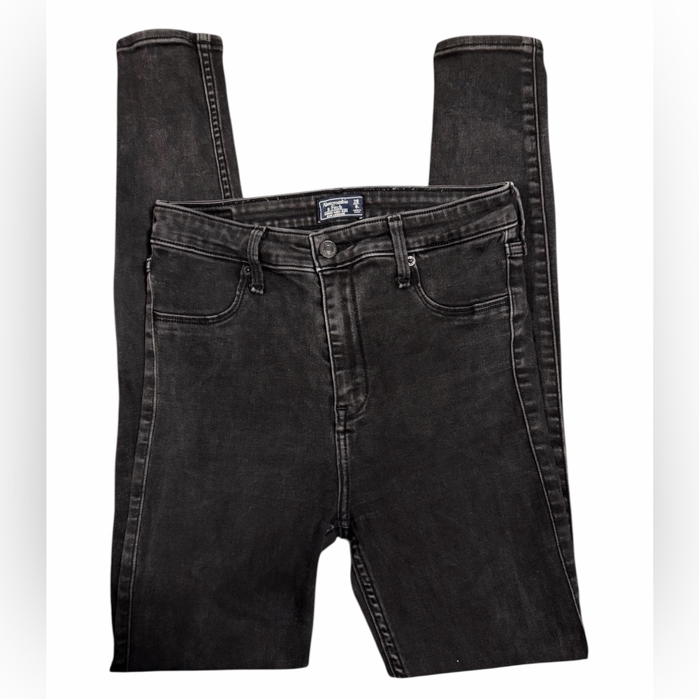 Abercrombie & Fitch High Rise Skinny Jean legging in Washed Black